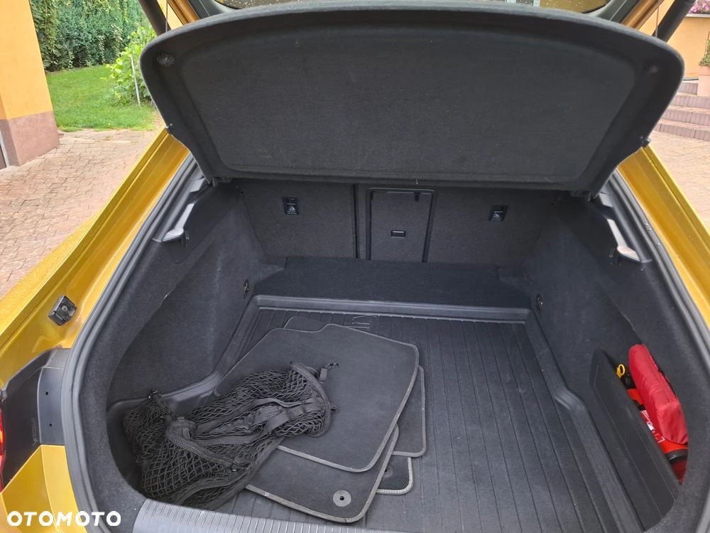 Volkswagen Arteon 2.0 TDI SCR R-Line DSG - 11