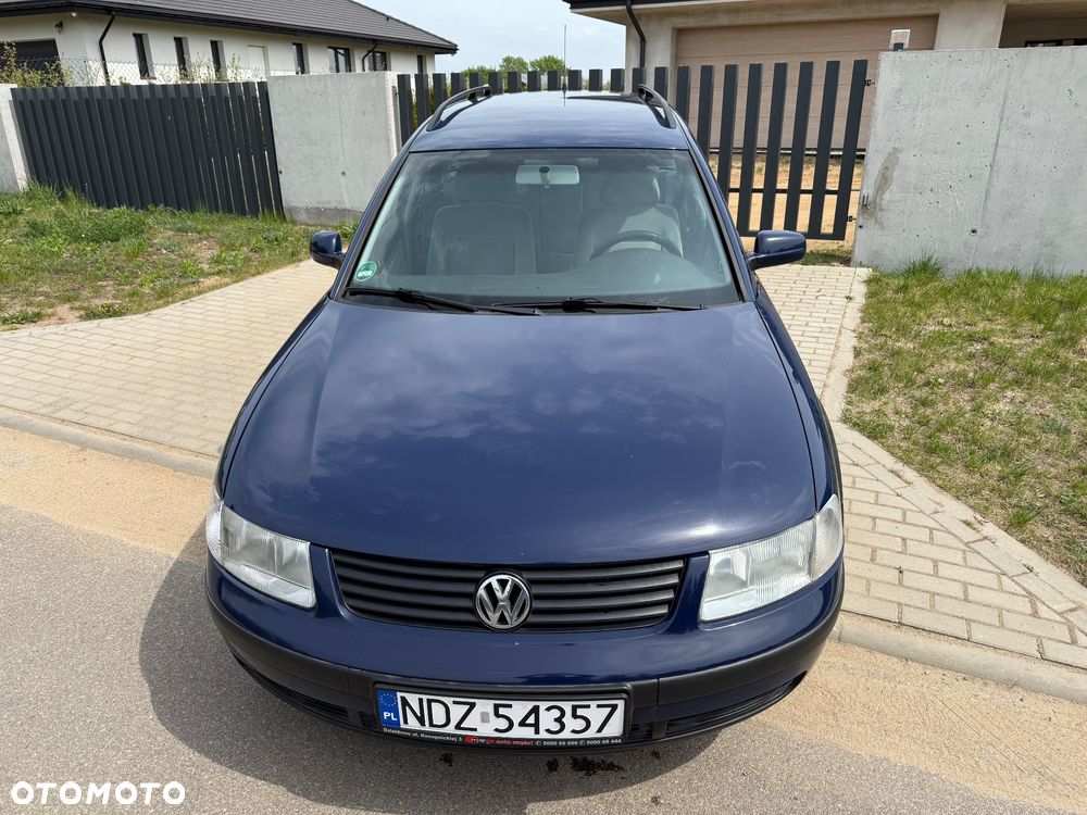 Volkswagen Passat 1.8 Comfortline - 12