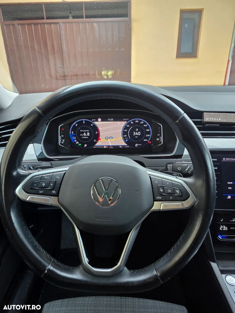 Volkswagen Passat 2.0 TDI SCR DSG Business - 14