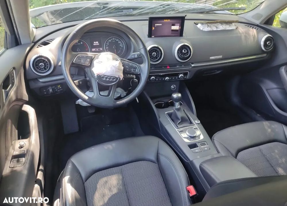 Audi A3 1.0 TFSI Sportback design - 3