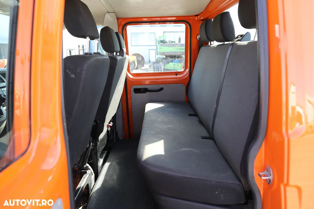 Volkswagen Transporter - 12
