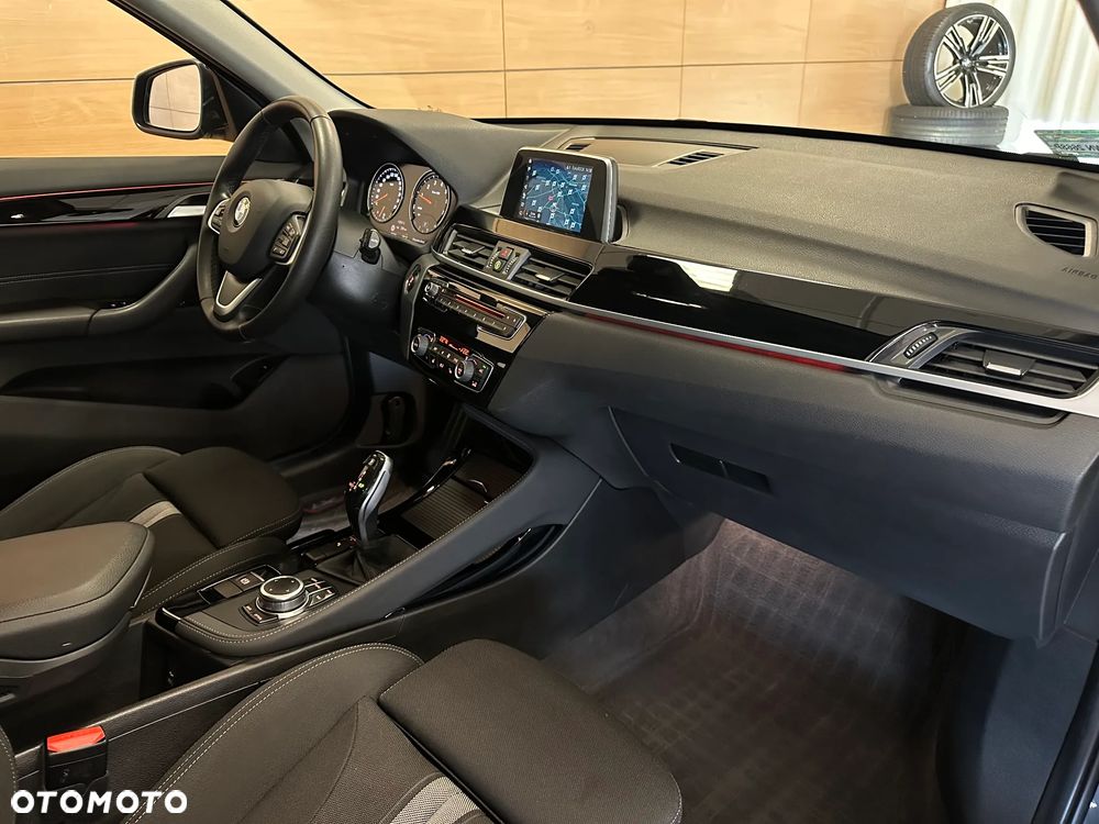 BMW X1 sDrive18i GPF Sport Line - 7
