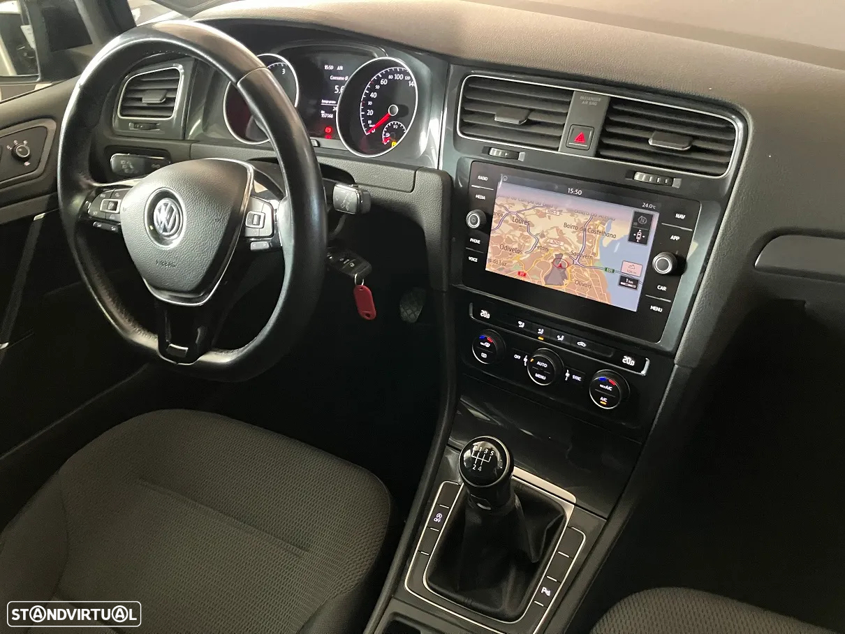 VW Golf Variant 1.6 TDi Confortline - 20