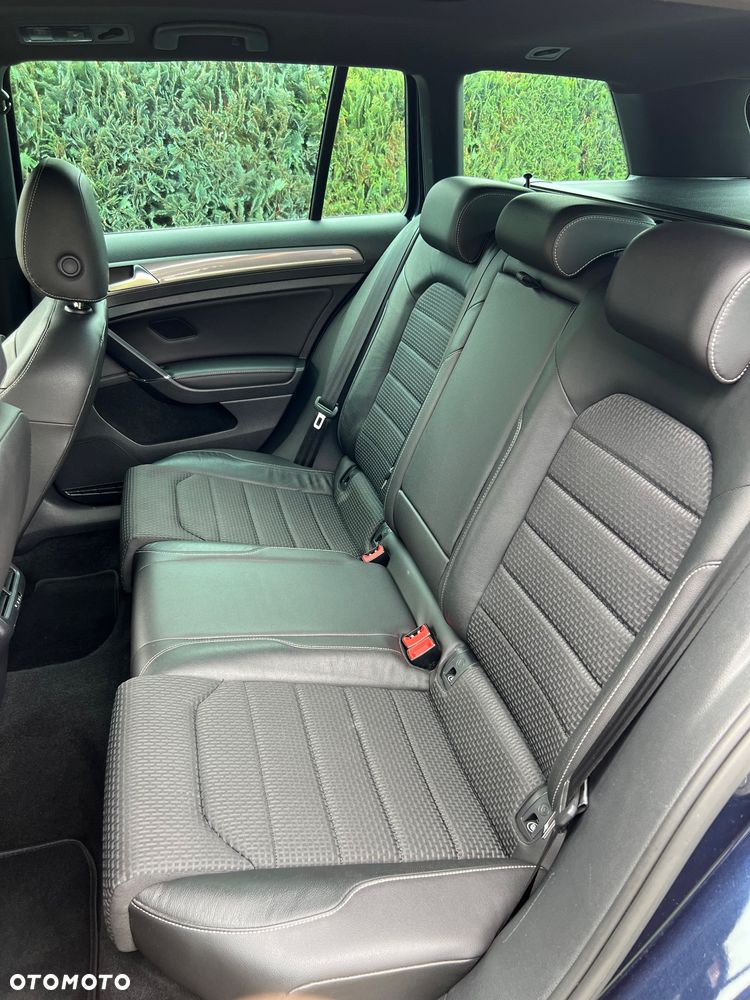 Volkswagen Golf - 19