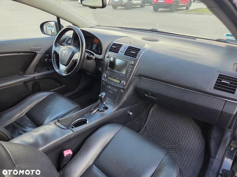 Toyota Avensis 2.2 D-4D Platinium - 24