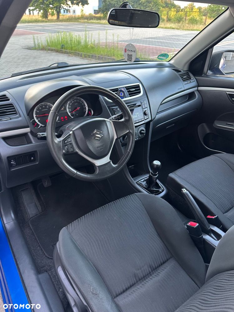 Suzuki Swift - 12