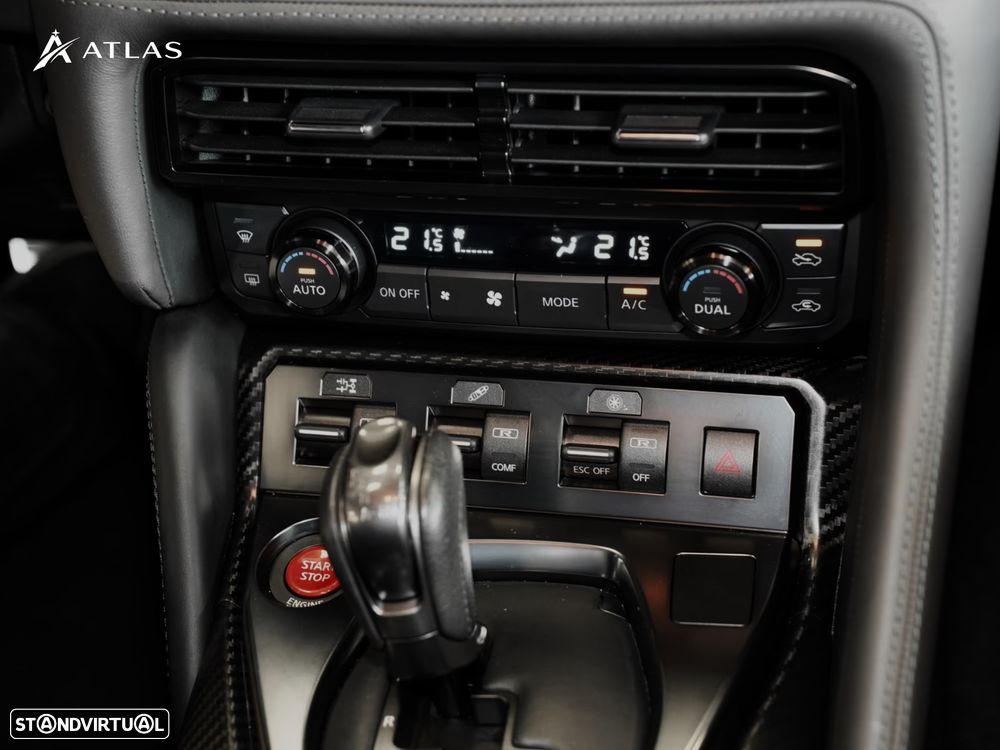 Nissan GT-R Prestige Edition - 15