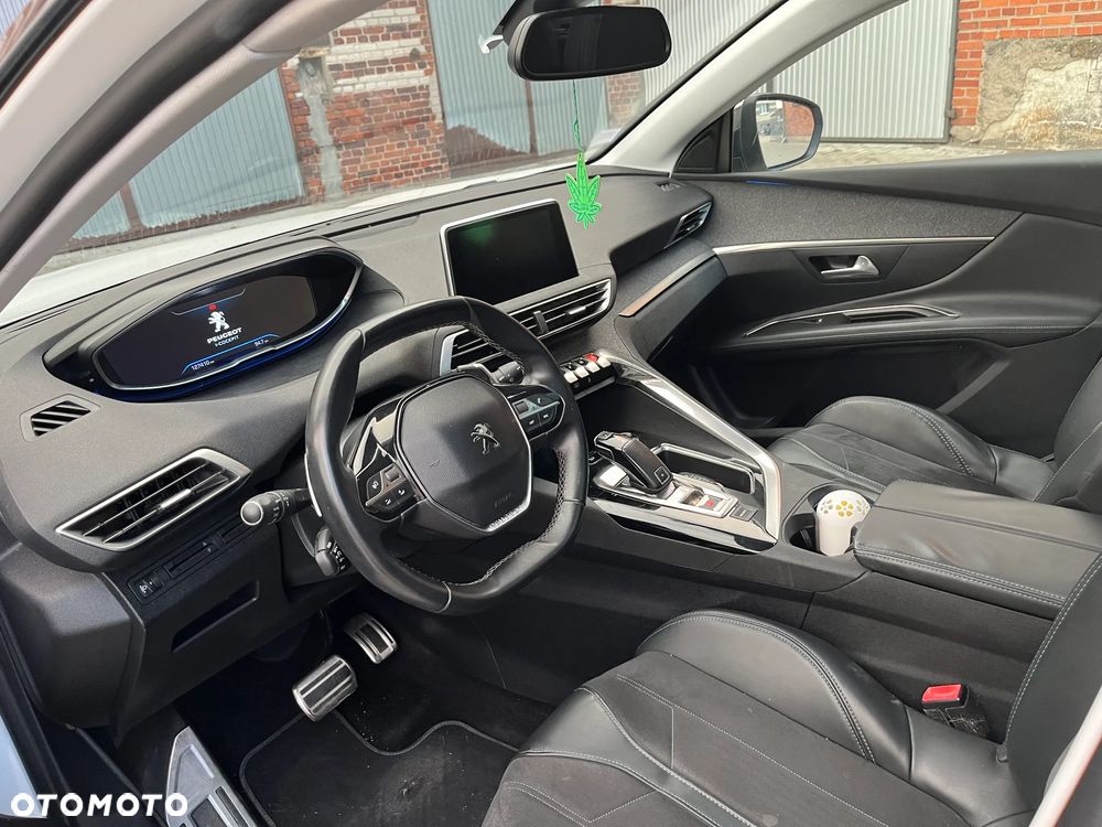 Peugeot 3008 - 8