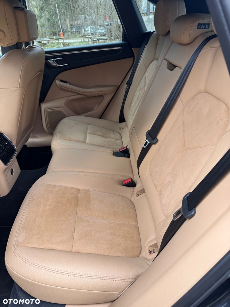 Porsche Macan Standard - 12