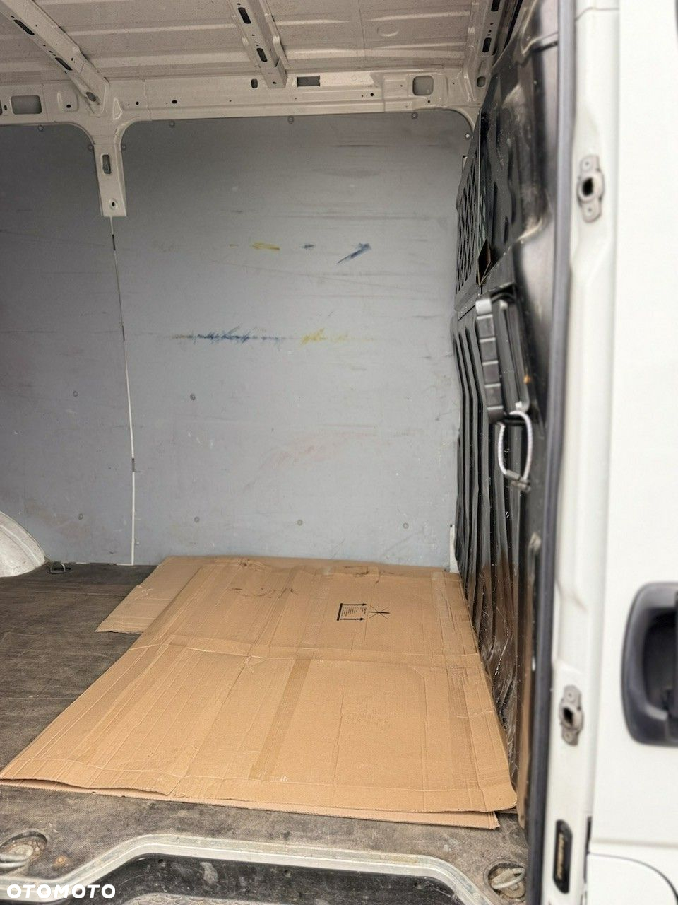 Iveco Daily 35S12 - 10