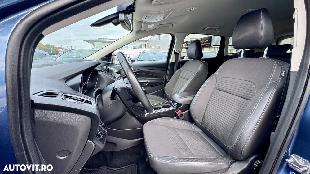 Ford Kuga 1.5 EcoBoost TITANIUM - 9