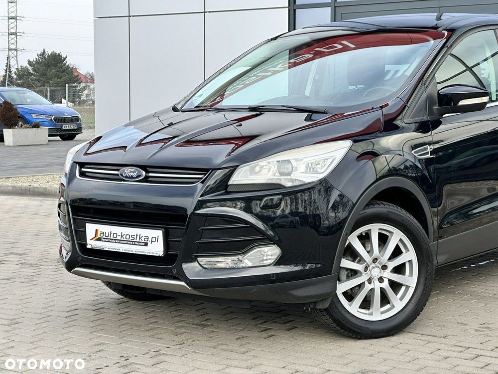 Ford Kuga 1.6 EcoBoost 2x4 Titanium - 4
