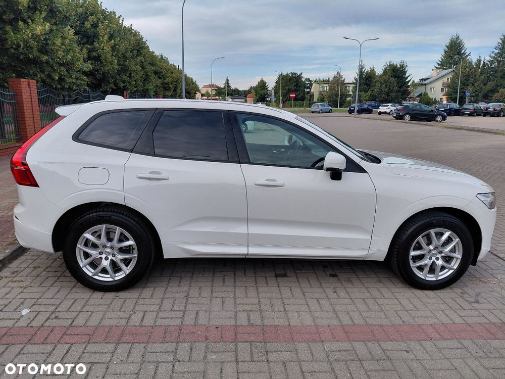 Volvo XC 60 B4 B Momentum - 1