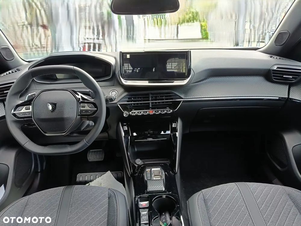 Peugeot 2008 PureTech mHEV Allure e-DCS6 - 8