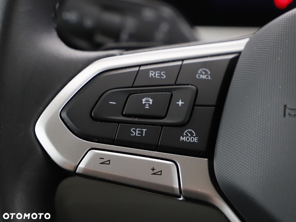 Volkswagen Passat - 14
