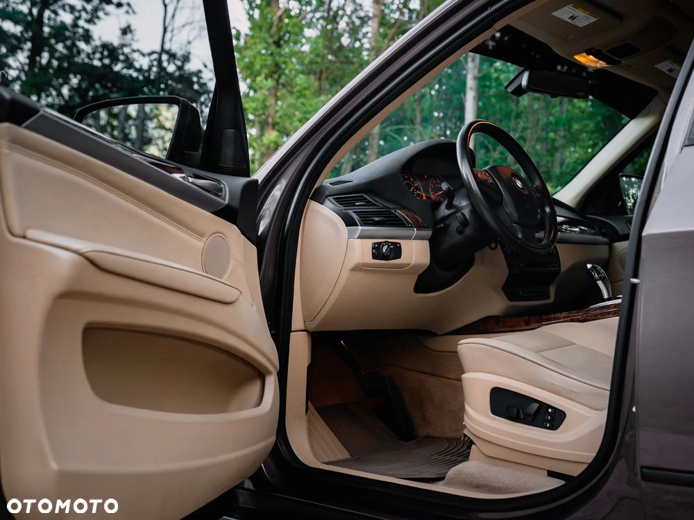 BMW X5 xDrive35i - 18
