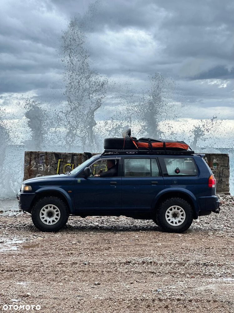 Mitsubishi Pajero Sport - 21
