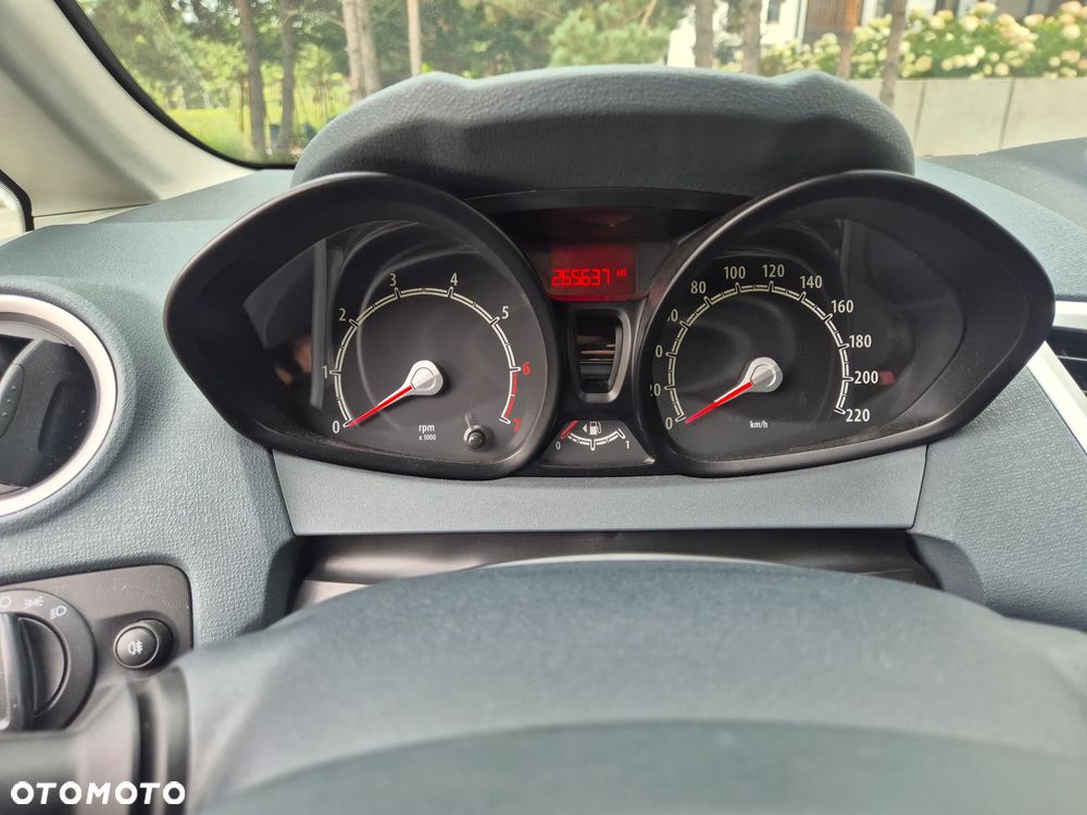 Ford Fiesta 1.6 Sport - 16