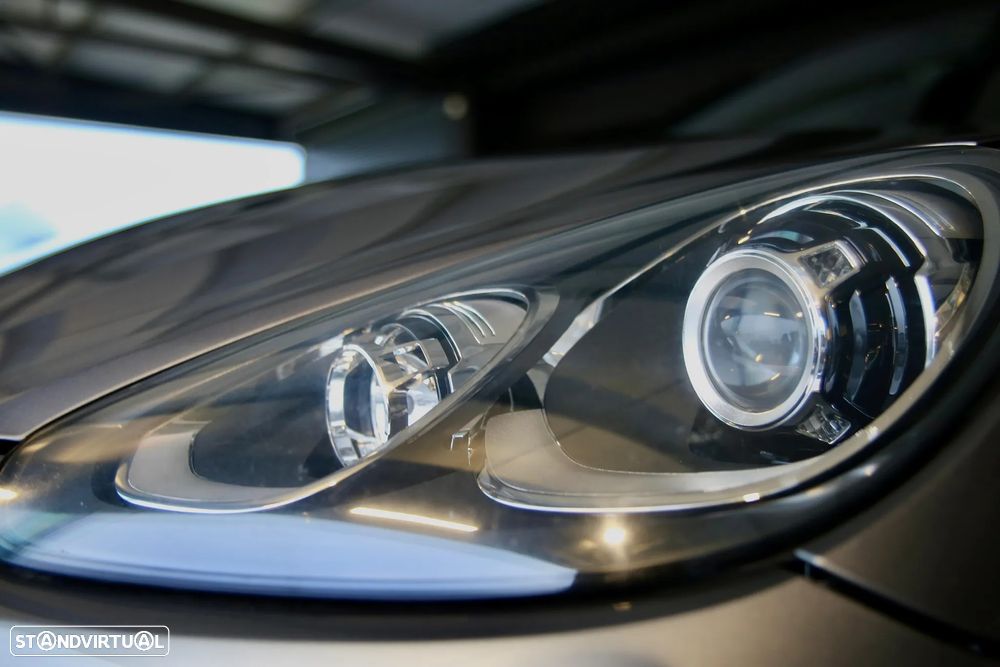 Porsche Cayenne S E-Hybrid Platinum Edition - 18
