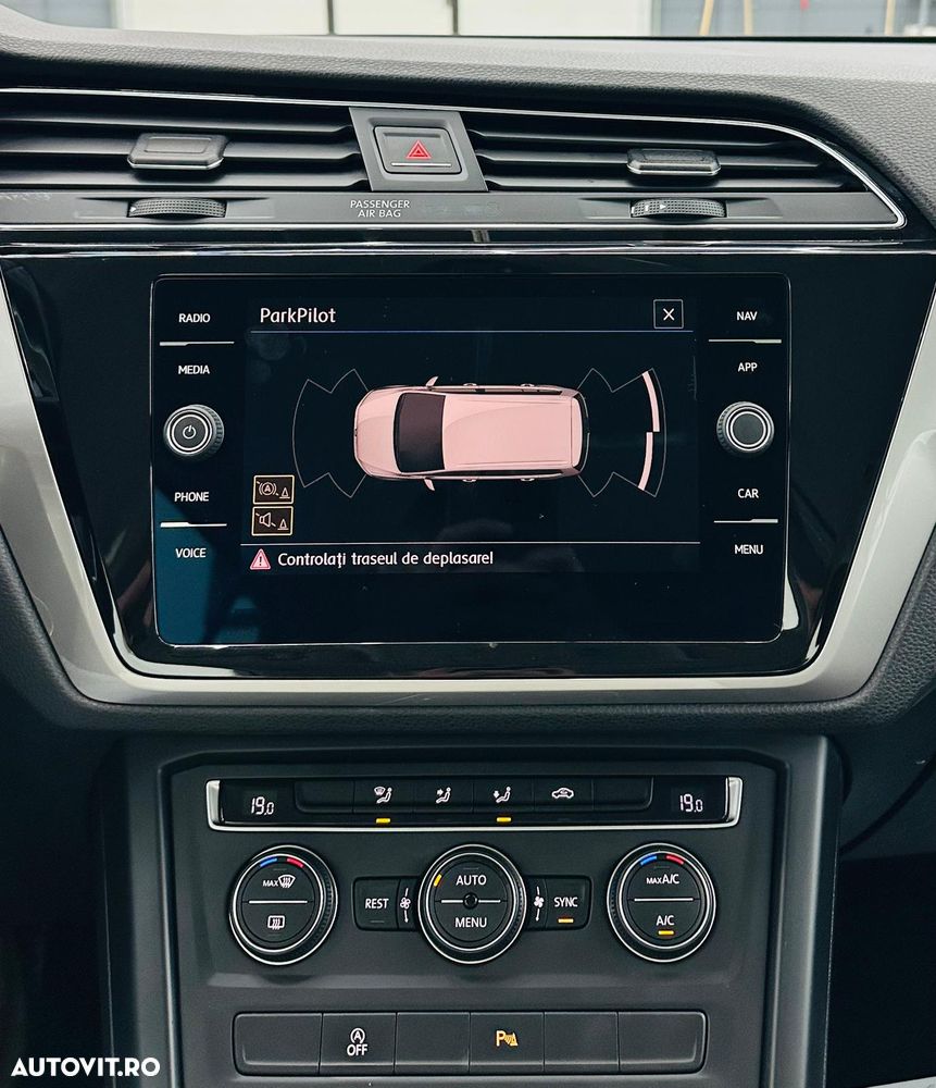 Volkswagen Touran 1.6 TDI SCR (BlueMotion Technology) DSG Trendline - 27