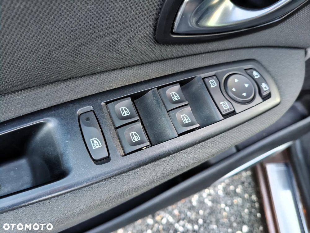 Renault Scenic 2.0 16V 140 CVT Dynamique - 17