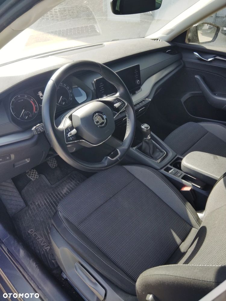 Skoda Octavia 1.5 TSI ACT Ambition - 5