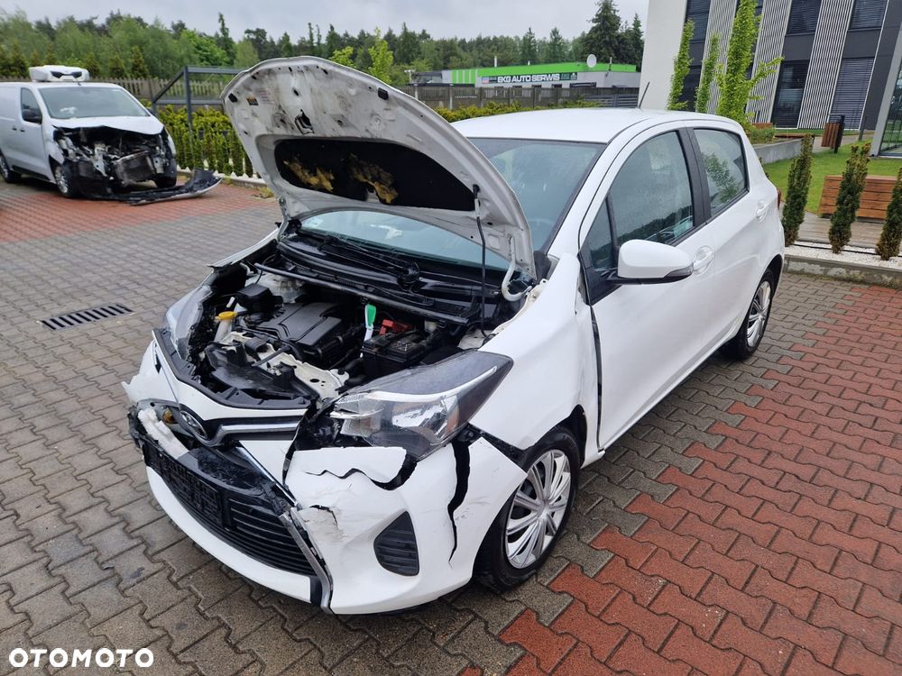 Toyota Yaris 1.0 Active EU6 - 4