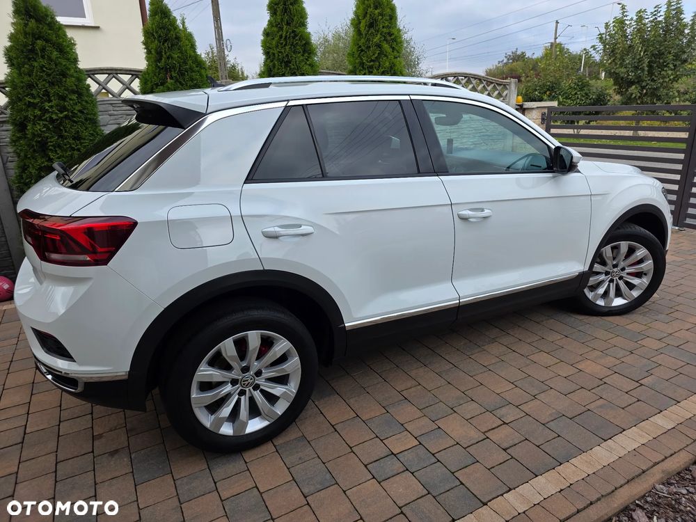 Volkswagen T-Roc - 8