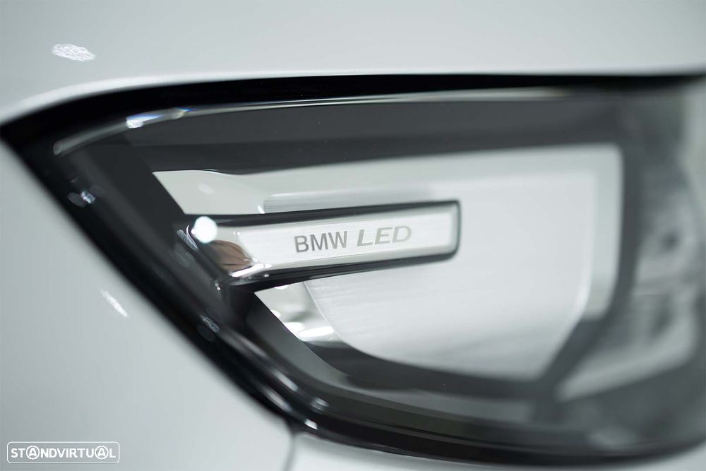 BMW iX1 xDrive30 Pack Desportivo M - 12