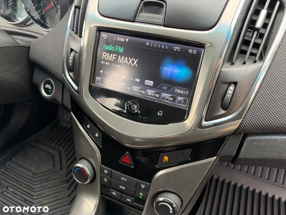 Chevrolet Cruze - 18