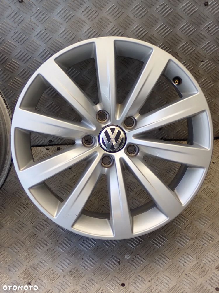 FELGI ALUMINIOWE VOLKSWAGEN 7JX17  ET 39  5X112  7N0601025C - 7