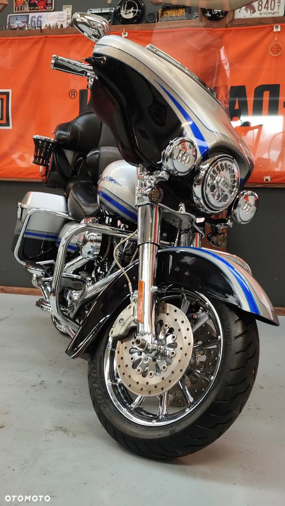 Harley-Davidson Touring Ultra Limited - 5