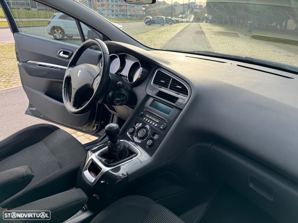 Peugeot 5008 HDI FAP 110 Active - 17