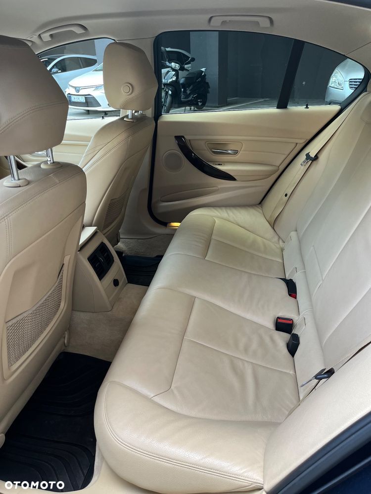 BMW Seria 3 - 19
