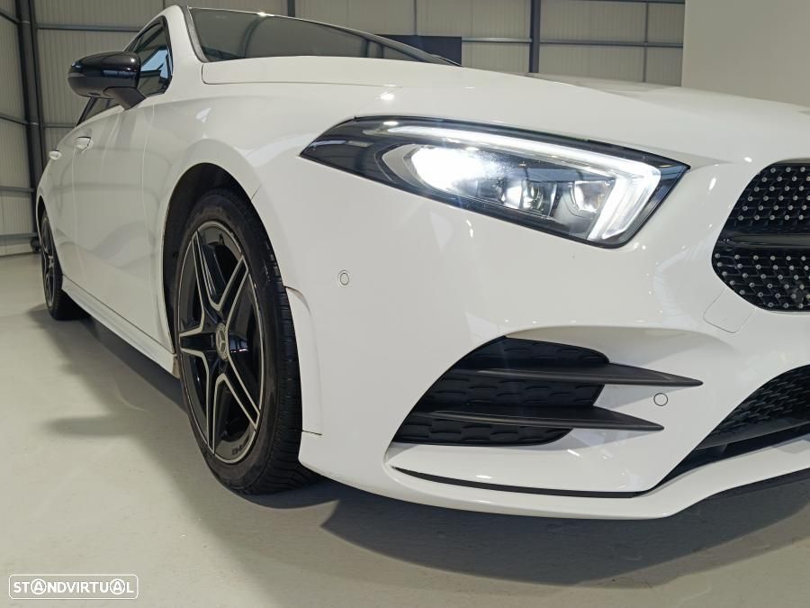 Mercedes-Benz A 220 4Matic 7G-DCT AMG Line - 3