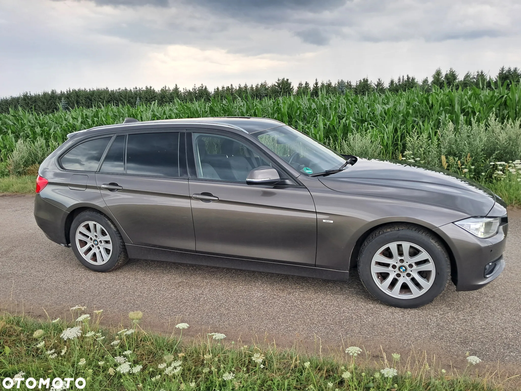 BMW Seria 3 318d Touring Modern Line - 4