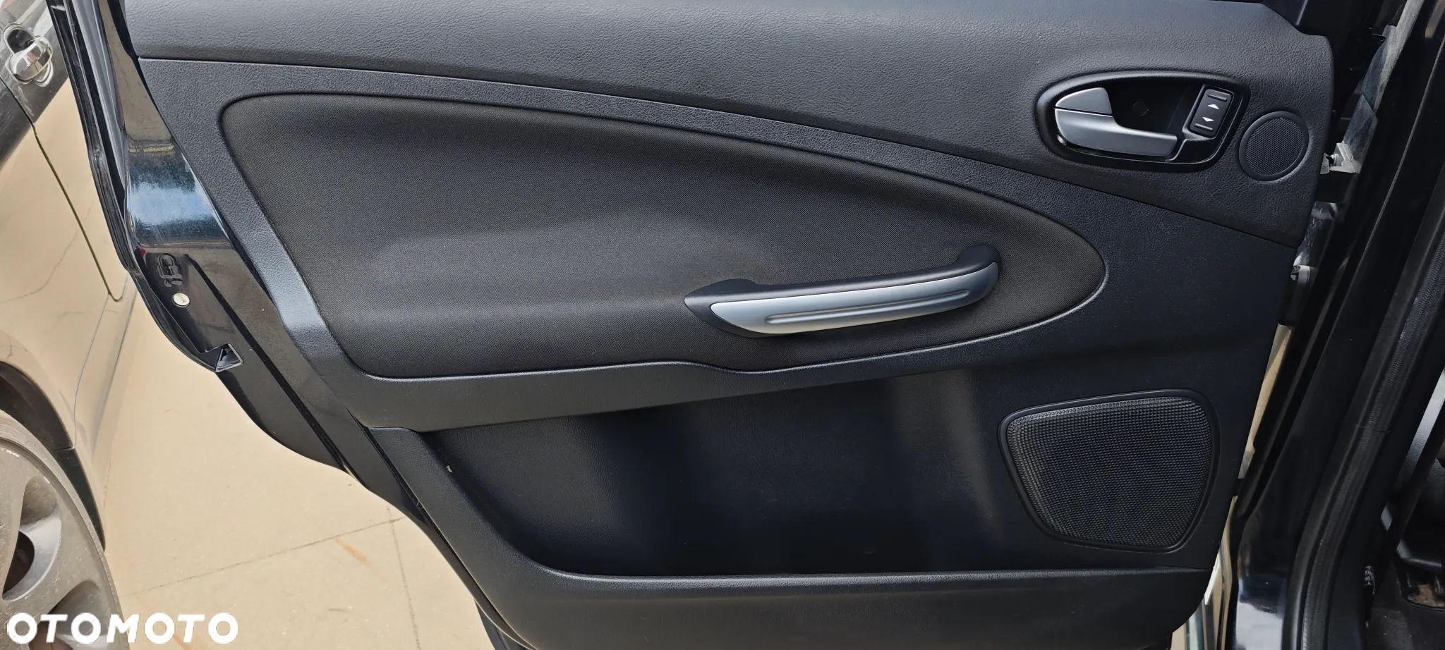Ford S-Max 2.0 Titanium - 10