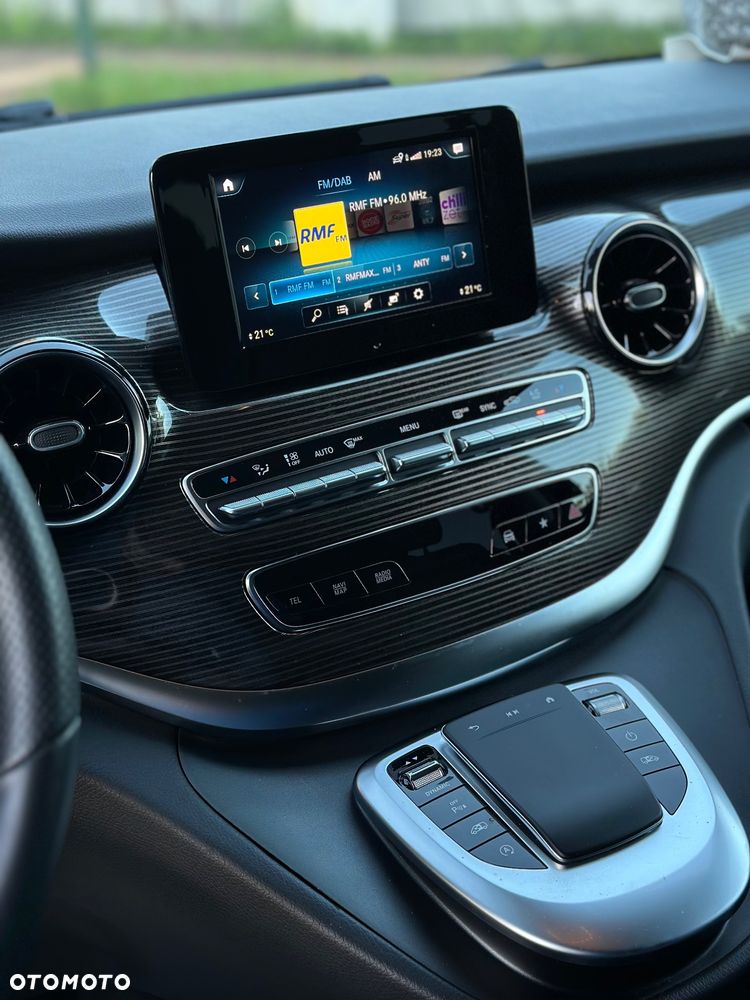 Mercedes-Benz Klasa V 220 d lang 9G-TRONIC Avantgarde - 11