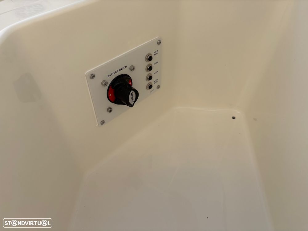 Bayliner V20 OB - 33