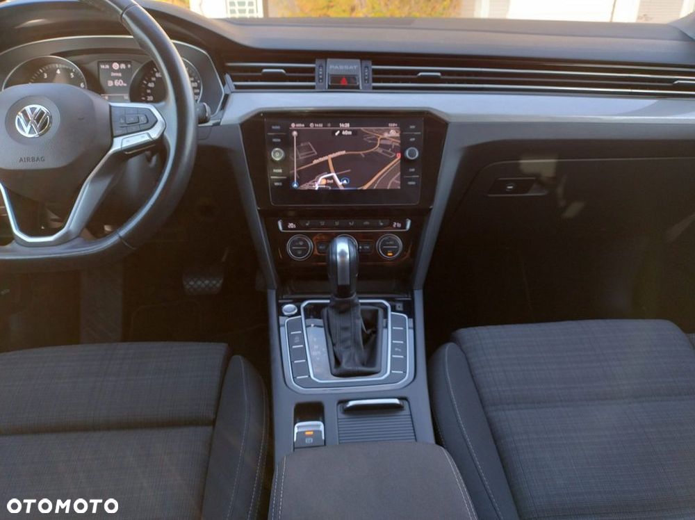 Volkswagen Passat 2.0 TSI Business DSG - 24