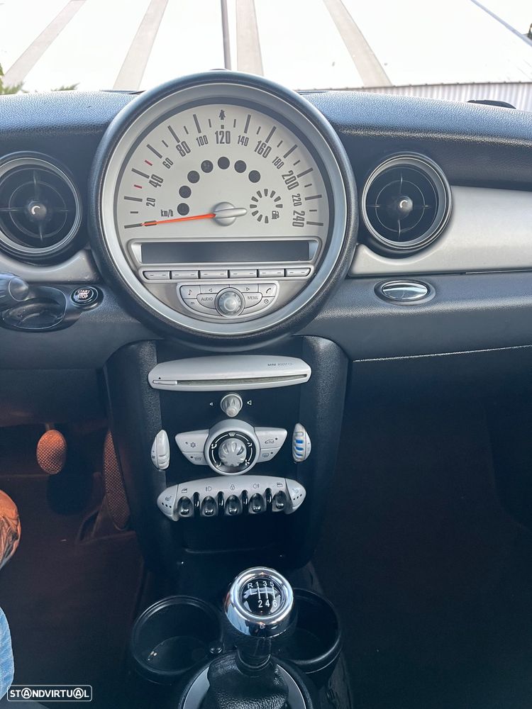 MINI 3 Portas Cooper D - 8