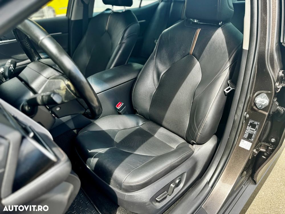 Toyota Camry 2.5 Exclusive - 16