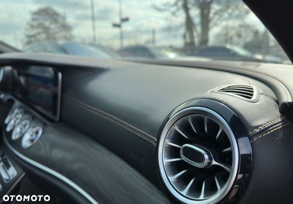 Mercedes-Benz CLS - 28