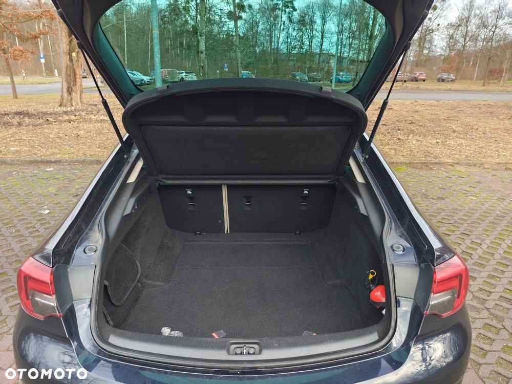 Opel Insignia CT 2.0 CDTI Elite S&S - 12