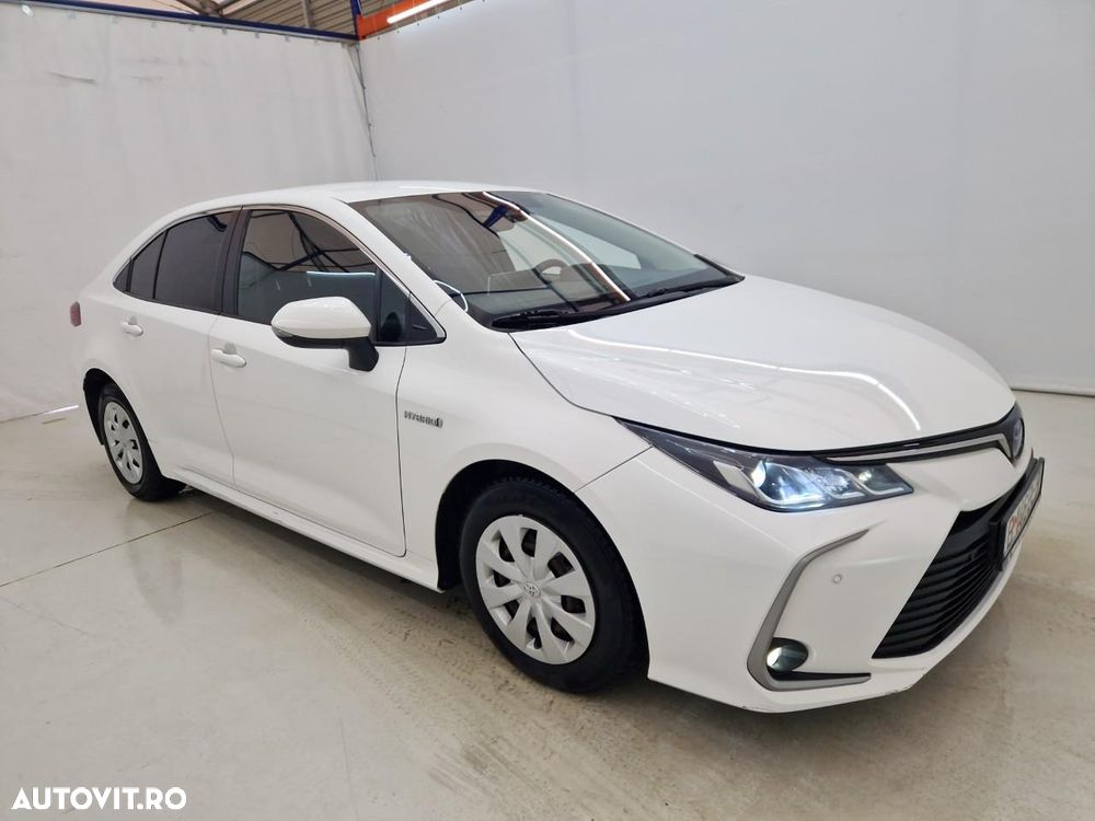 Toyota Corolla 1.8 HSD Business Plus - 8