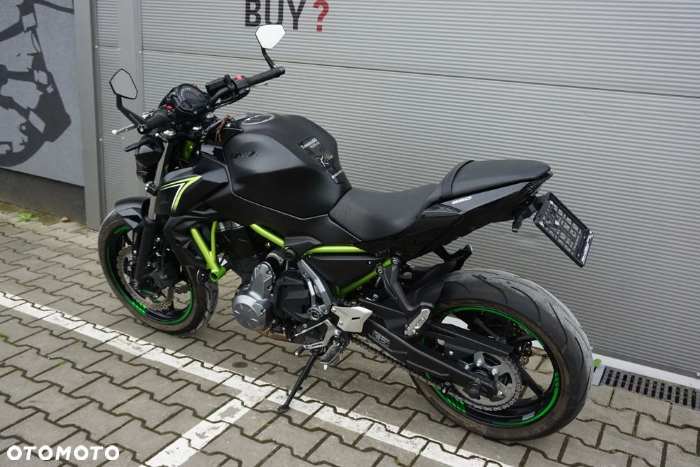 Kawasaki Z 650 - 15