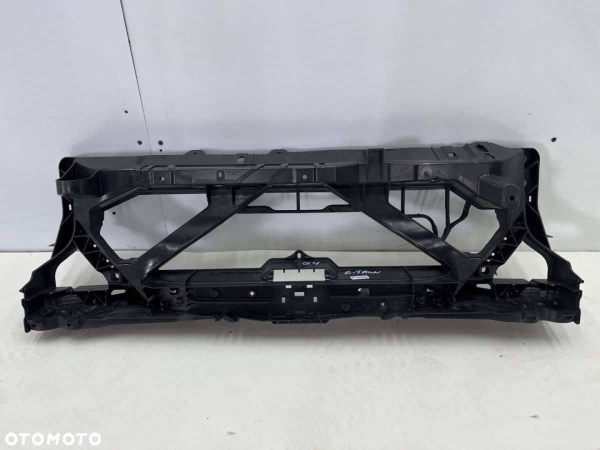 Pas przedni Audi Q4 E-Tron Etron 21r.- wzmocnienie atrapy zderzaka 89a805594c - 1