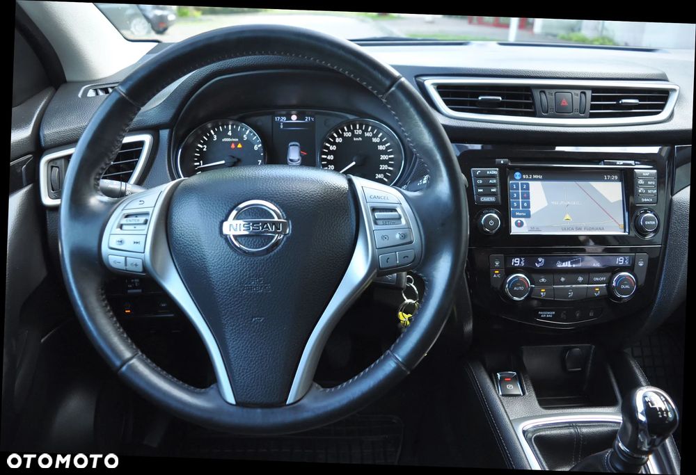 Nissan Qashqai 1.6 DIG-T Visia - 27
