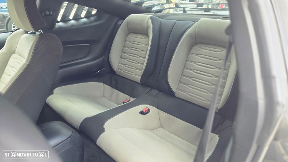 Ford Mustang 2.3i EcoBoost Aut. - 28