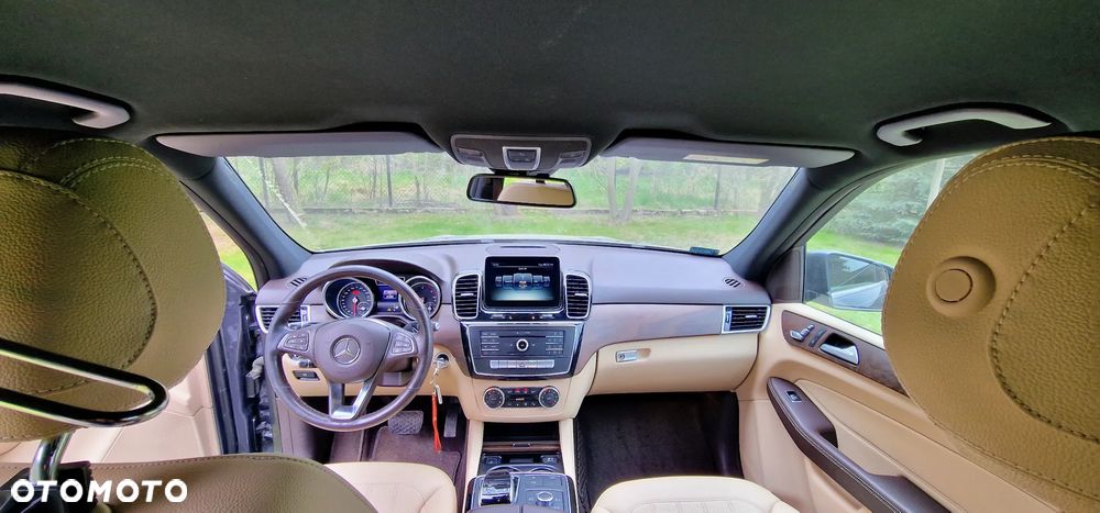 Mercedes-Benz GLE - 9